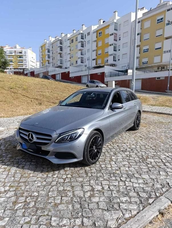Cinzento Usado 2015 Mercedes C220 Carrinha | € 17.500 (Bom preço) - Imagem 1/4