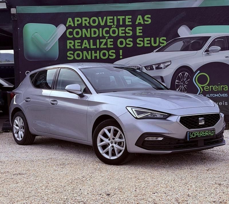 Cinza Usado 2022 Seat Leon Style | € 19.900 (Caro) - Imagem 1/4