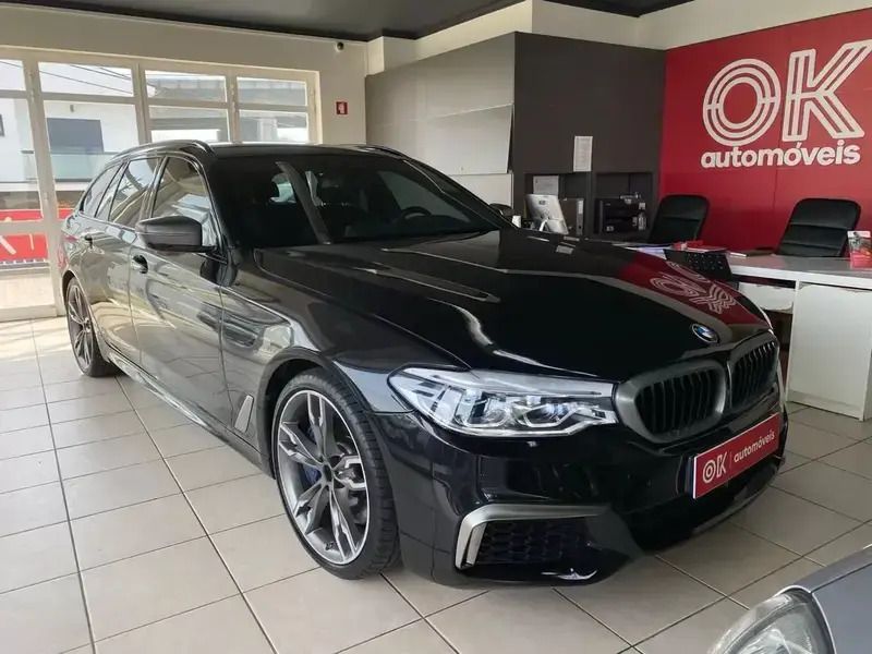 Preto Usado 2017 BMW M550 Sedan | € 44.900 - Imagem 1/4