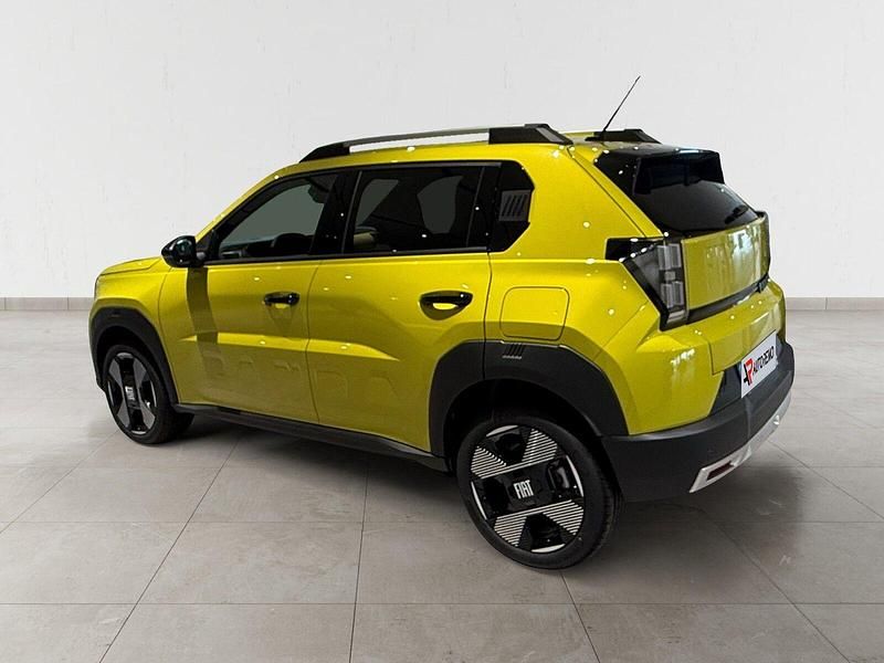 Usado Fiat 600 La Prima 83 kW (113 HP) 2025 Amarelo SUV