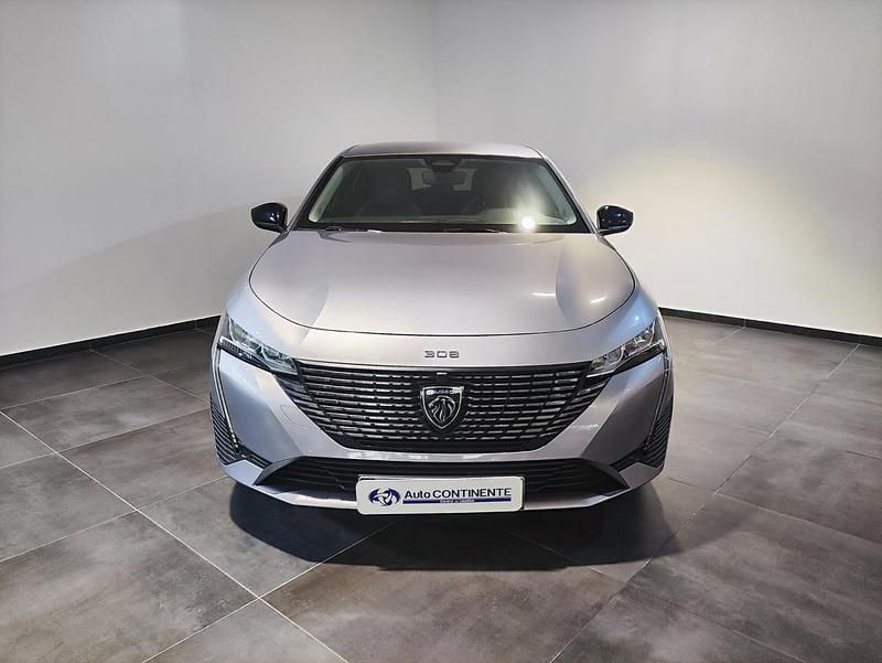 Usado Peugeot 308 Allure 130 HP (95 kW) 2024 Cinzento Sedan