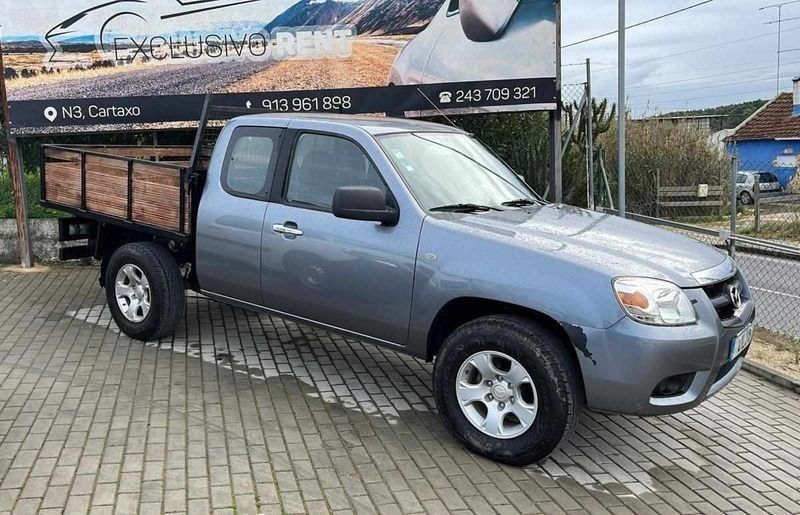 Cinzento Usado 2011 Mazda BT-50 Pickup | € 16.500 - Imagem 1/4