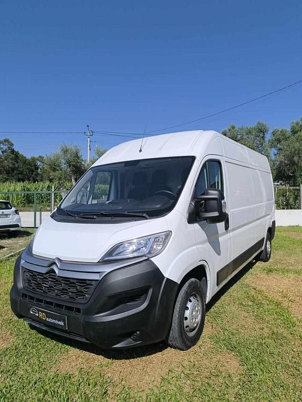 Branco Usado 2020 Citroën Jumper Monovolume | € 18.000 (Preço justo) - Imagem 1/4