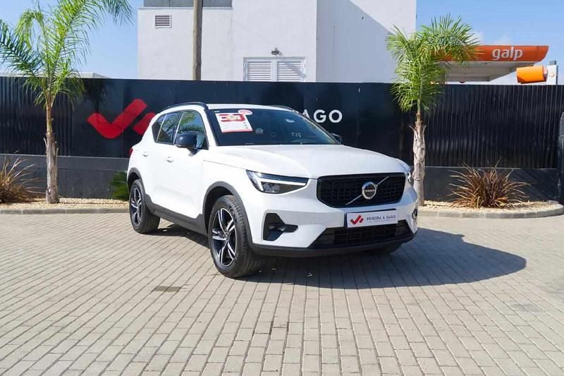 Branco Usado 2023 Volvo XC40 SUV | € 36.950 (Caro) - Imagem 1/4