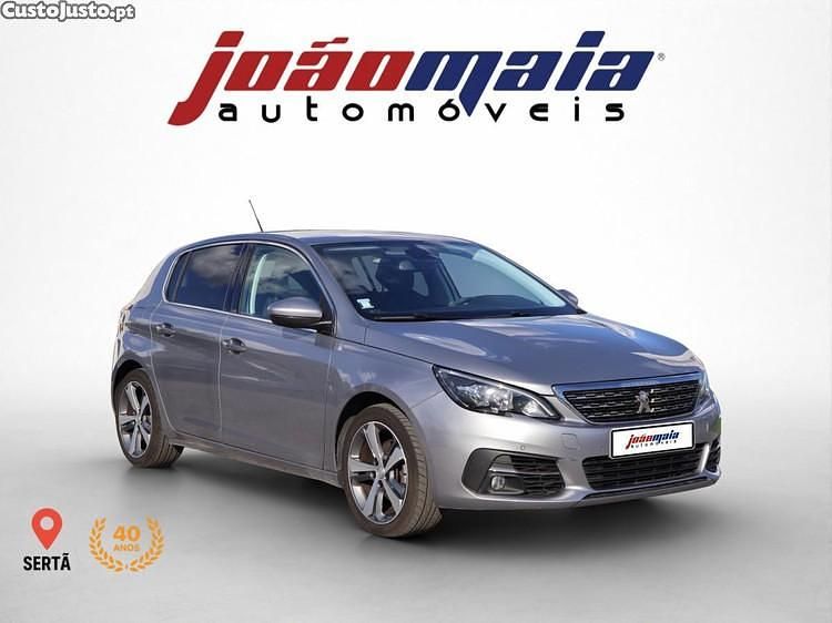 Usado Peugeot 308 Allure 130 HP (95 kW) 2018 Branco Sedan
