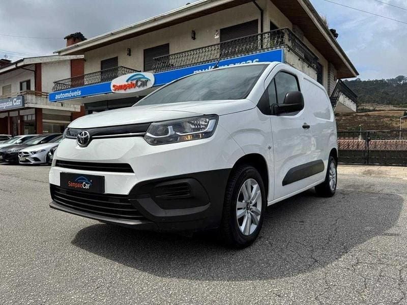 Branco Usado 2021 Toyota Proace Comfort Van | € 15.990 (Preço justo) - Imagem 1/3