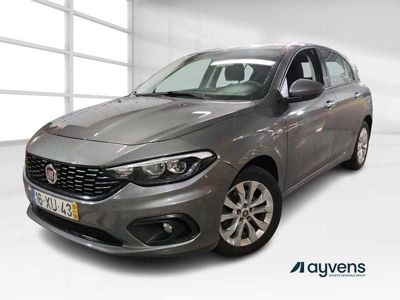 Cinza Usado 2019 Fiat Tipo Lounge Sedan | € 12.200 (Preço justo) - Imagem 1/4
