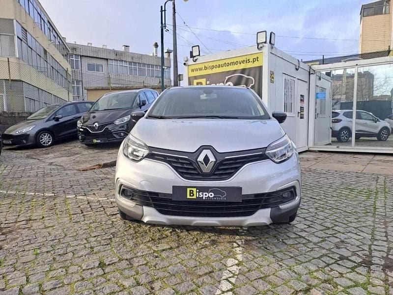 Usado Renault Captur 90 HP (66 kW) 2019 Cinzento SUV