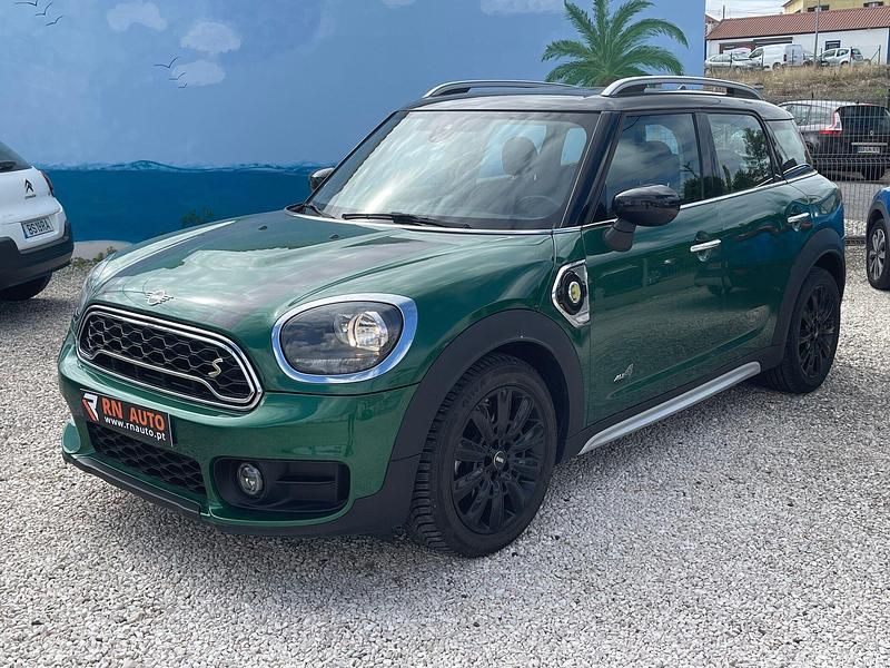 Verde Usado 2020 Mini Cooper Countryman SUV | € 28.500 (Caro) - Imagem 1/4