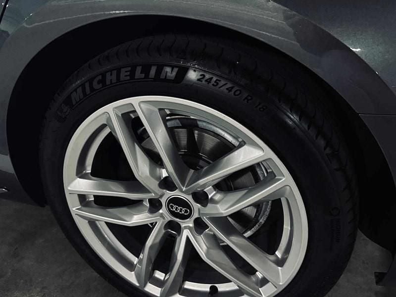 Usado Audi A4 190 HP (139 kW) 2016 Cinzento Carrinha