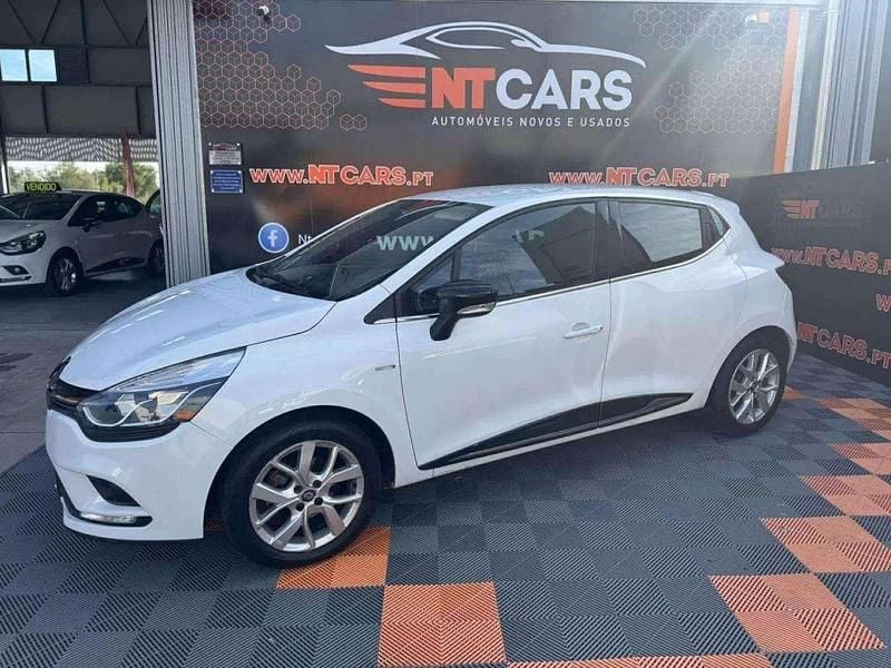 Branco Usado 2019 Renault Clio IV LIMITED | € 14.250 (Preço justo) - Imagem 1/4