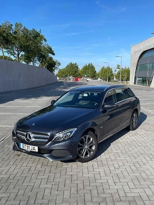 Usado 2015 Mercedes C200 Avantgarde Sedan | € 18.699 (Bom preço) - Imagem 1/4