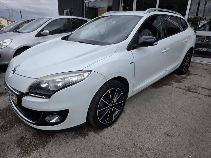 Branco Usado 2012 Renault Mégane III | € 5.990 (Preço justo) - Imagem 1/4