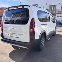 Usado Peugeot Rifter 130 HP (95 kW) 2022 Monovolume