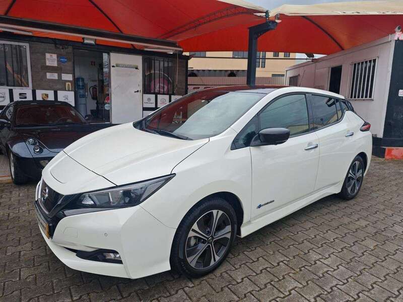 Branco Usado 2019 Nissan Leaf N-Connecta Citadino | € 13.990 (Preço justo) - Imagem 1/4