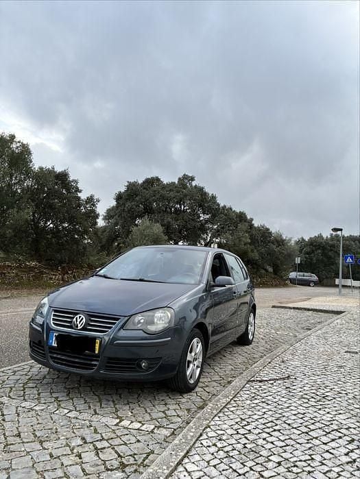 Usado 2008 VW Polo Sedan | € 2.800 (Bom preço) - Imagem 1/4