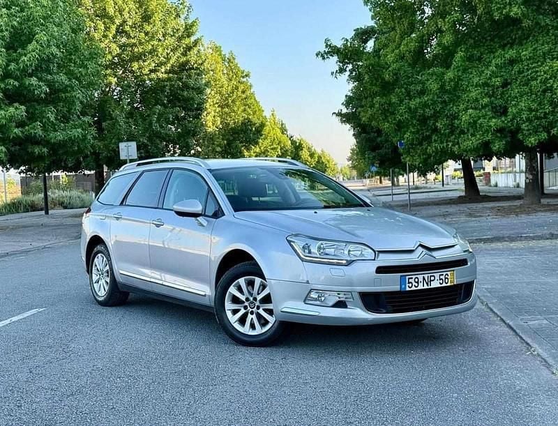Cinzento Usado 2013 Citroën C5 Carrinha | € 7.500 (Preço justo) - Imagem 1/4