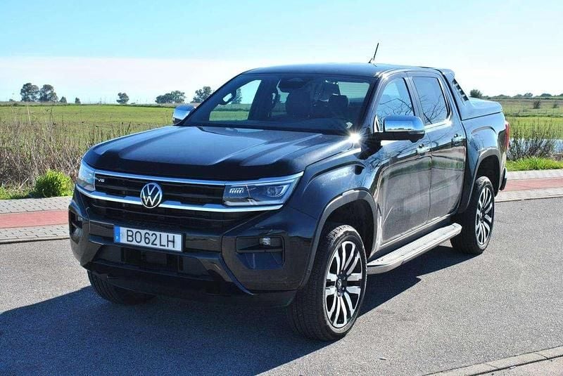 Usado VW Amarok 241 HP (177 kW) 2024 Preto Pickup
