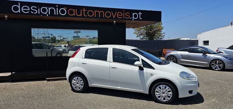 Usado 2009 Fiat Grande Punto Citadino | € 5.900 (Preço justo) - Imagem 1/4