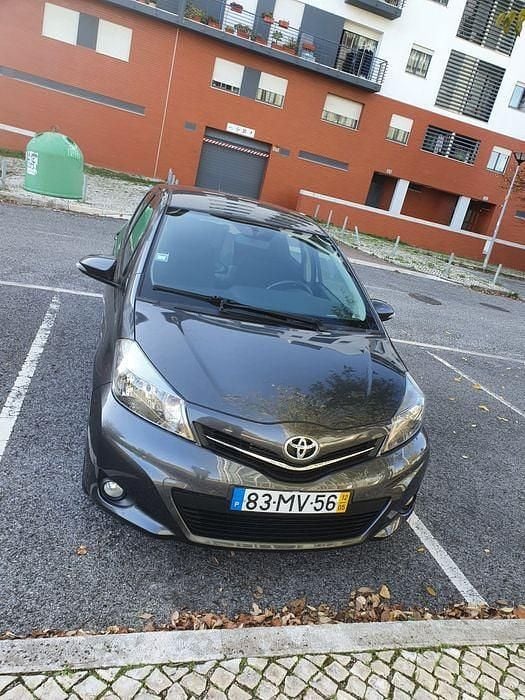 Usado 2012 Toyota Yaris Active Sedan | € 9.500 (Preço justo) - Imagem 1/4