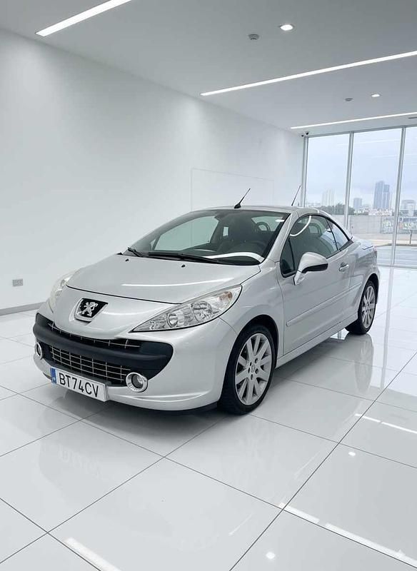 Cinzento Usado 2009 Peugeot 207 Cabrios | € 6.900 (Preço elevado) - Imagem 1/4