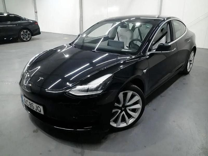 Preto Usado 2020 Tesla Model 3 Sedan | € 23.990 (Bom preço) - Imagem 1/4