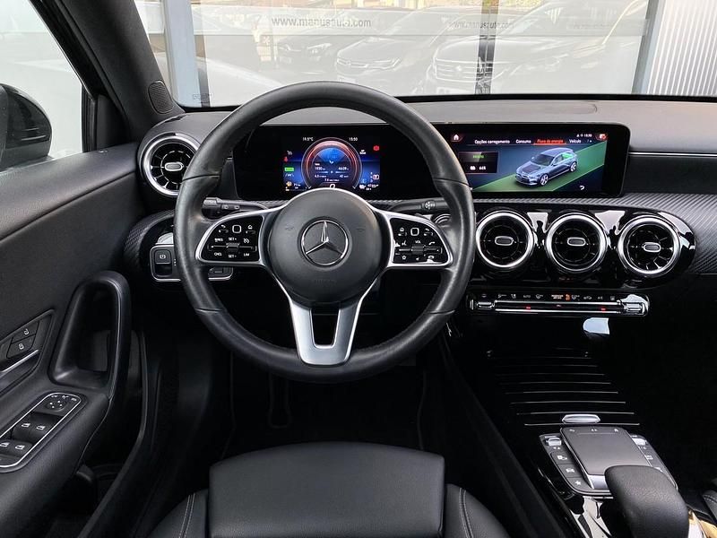 Usado Mercedes A250 Style 218 HP (160 kW) 2020 Preto
