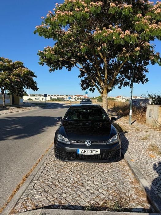 Usado 2016 VW Golf VII Sportline Sedan | € 16.500 (Bom preço) - Imagem 1/4