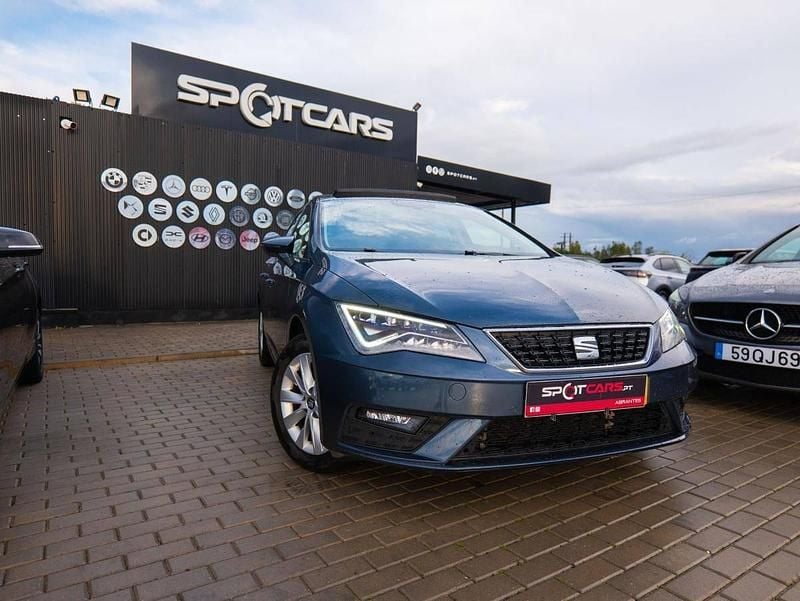 Cinzento Usado 2019 Seat Leon | € 15.490 (Preço justo) - Imagem 1/4