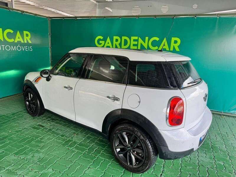Usado Mini Countryman 90 HP (66 kW) 2012 Branco SUV