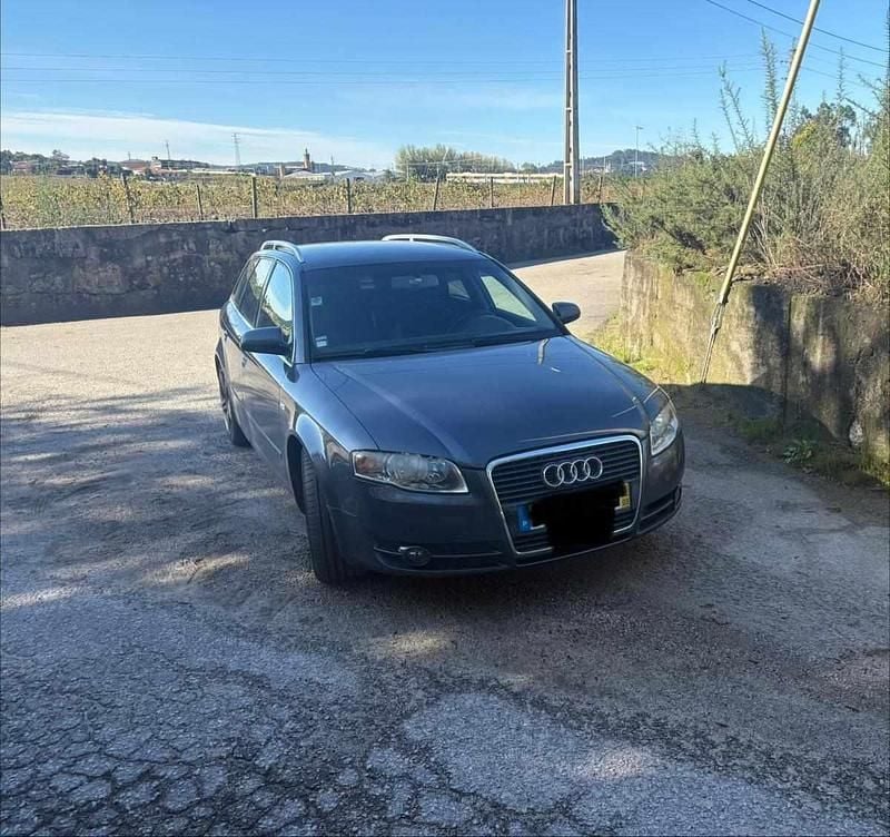 Cinzento Usado 2005 Audi A4 Carrinha | € 7.800 (Preço justo) - Imagem 1/4