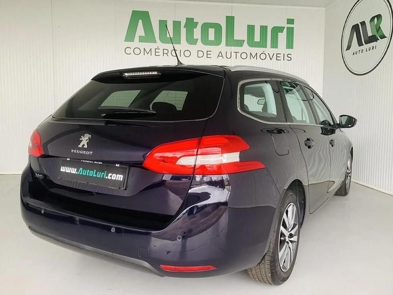 Usado Peugeot 308 SW 130 HP (95 kW) 2019 Azul Carrinha