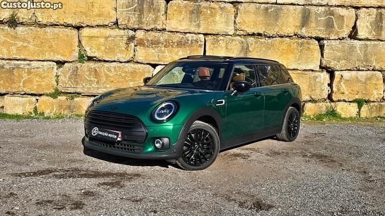 Verde Usado 2021 Mini Cooper D Clubman Carrinha | € 24.900 - Imagem 1/1