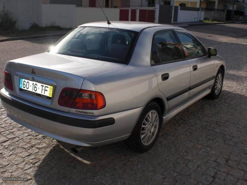 Toyota carisma 2002