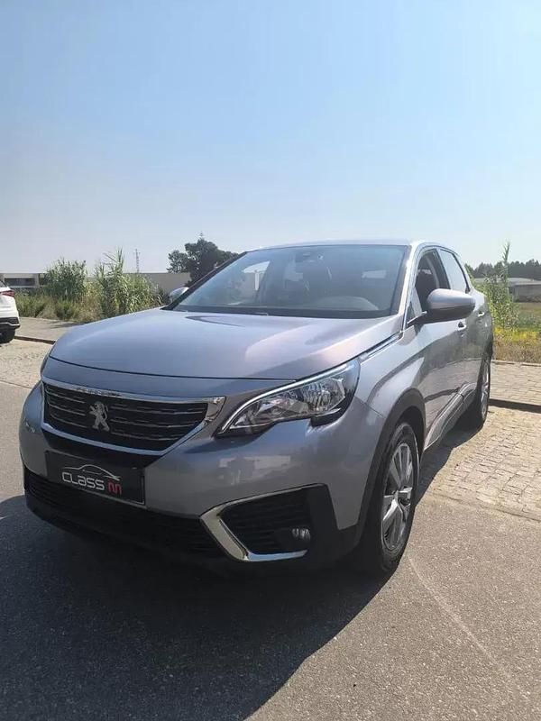 Cinzento Usado 2018 Peugeot 3008 Citadino | € 17.500 (Preço justo) - Imagem 1/4
