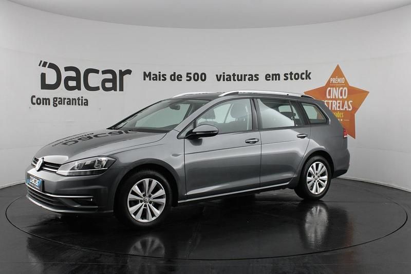Usado VW Golf VII 115 HP (84 kW) 2019 Cinza Carrinha