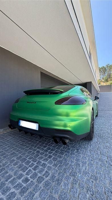 Usado 2014 Porsche Panamera S E-Hybrid Sedan | € 44.990 (Caro) - Imagem 1/4
