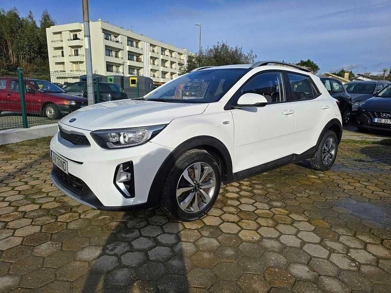 Usado Kia Stonic 120 HP (88 kW) 2021 Branco SUV