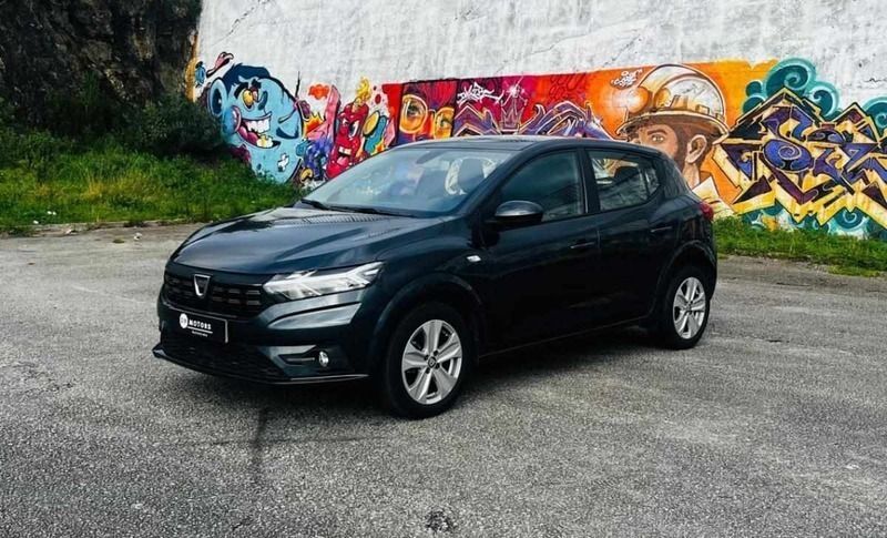 Cinza escuro Usado 2022 Dacia Sandero Expression Citadino | € 13.950 (Bom preço) - Imagem 1/4
