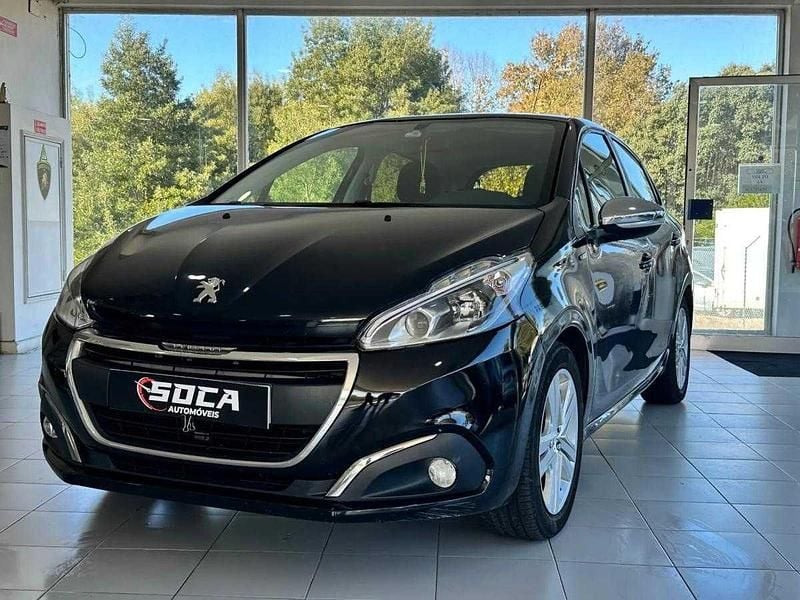 Preto Usado 2017 Peugeot 208 Citadino | € 10.000 (Preço justo) - Imagem 1/4