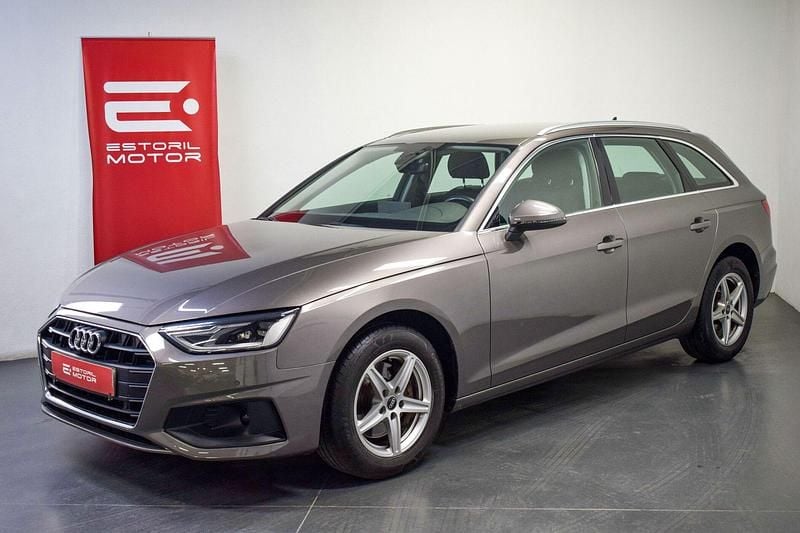 Cinza Usado 2021 Audi A4 Advanced Carrinha | € 29.900 (Preço justo) - Imagem 1/4