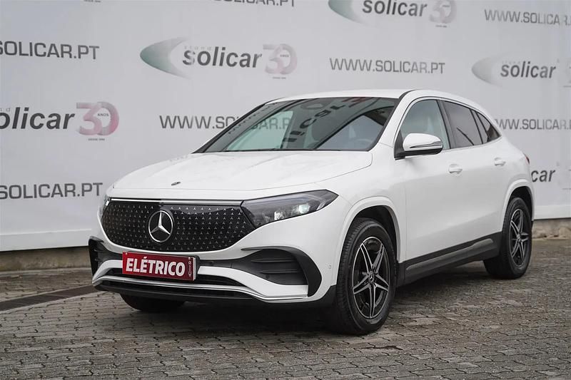 Branco Usado 2024 Mercedes EQA250+ AMG line SUV | € 45.500 (Preço justo) - Imagem 1/4
