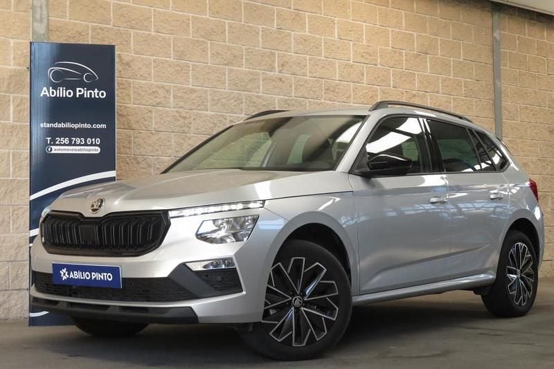 Branco Usado 2024 Skoda Kamiq Style SUV | € 23.900 (Preço justo) - Imagem 1/4