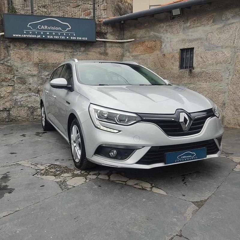 Cinzento Usado 2019 Renault Mégane IV Carrinha | € 15.950 (Preço justo) - Imagem 1/4