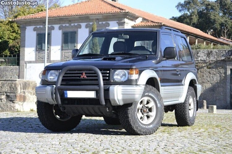 Cinza Usado 1997 Mitsubishi Pajero SUV | € 11.950 - Imagem 1/1