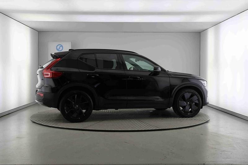 Usado Volvo XC40 163 HP (119 kW) 2025 Preto SUV