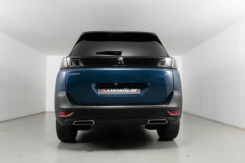 Usado Peugeot 5008 GT 145 HP (106 kW) 2024 Azul SUV