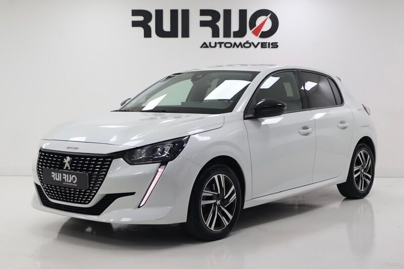 Cinza Usado 2022 Peugeot 208 Allure Citadino | € 16.900 (Preço justo) - Imagem 1/4