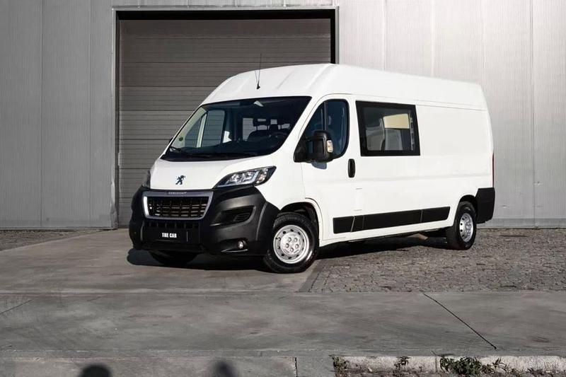Usado Peugeot Boxer 130 HP (95 kW) 2019 Branco Van
