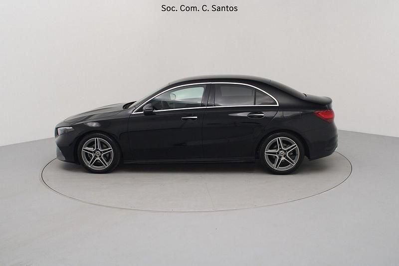 Usado Mercedes A180 AMG 116 HP (85 kW) 2025 Preto Sedan